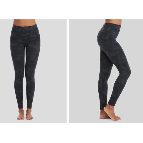 New NWT Spanx Eco Care Seamless Leggings In Black Camo Size Small‎ - Picture 1 of 7